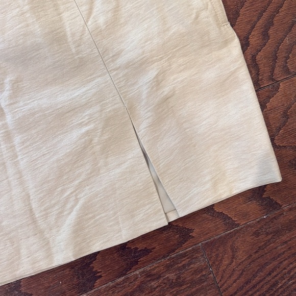 H&M NWT linen blend mini skirt, size 10 - Picture 3 of 7